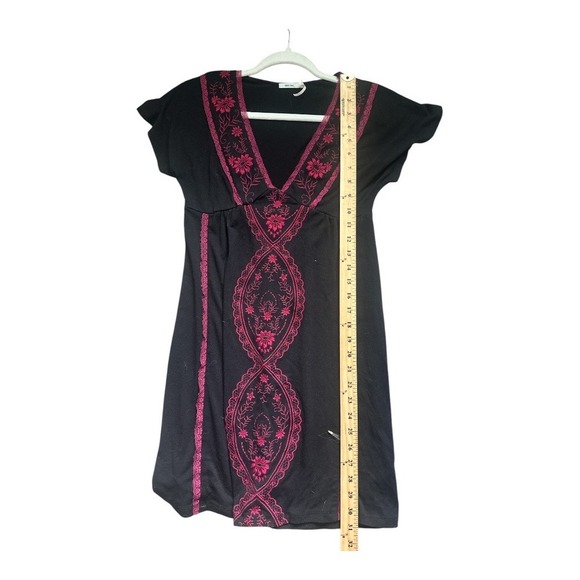 Kimchi Blue Black/Magenta Floral Embroidered Mini Dress, XS - Picture 5 of 5